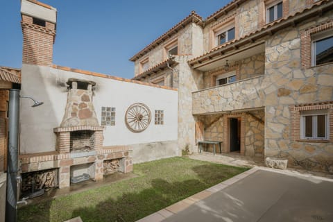 Property building, Bathroom, Living room
