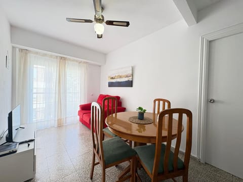 TV and multimedia, View (from property/room), Living room, Seating area, Dining area