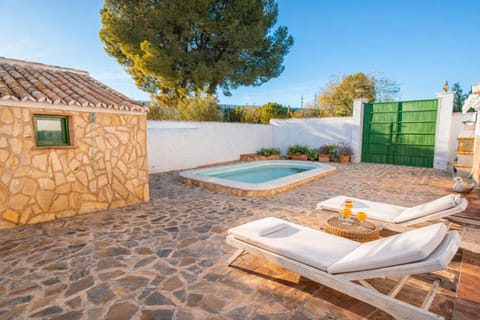 Patio, Swimming pool