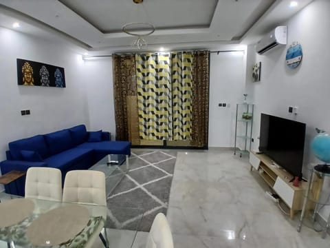 TV and multimedia, Living room, Seating area, air conditioner