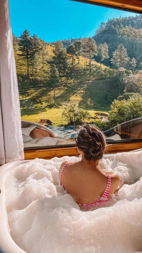 Hot Tub, Lake view