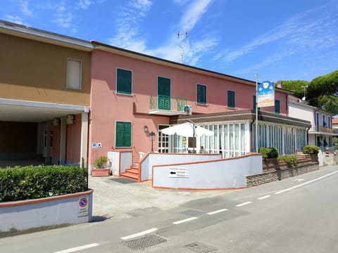 Property building, Neighbourhood, Street view