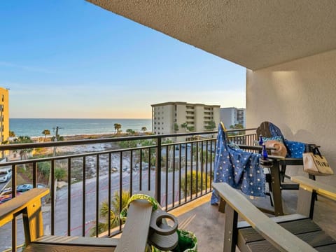 Day, Balcony/Terrace, Seating area, Sea view, furniture