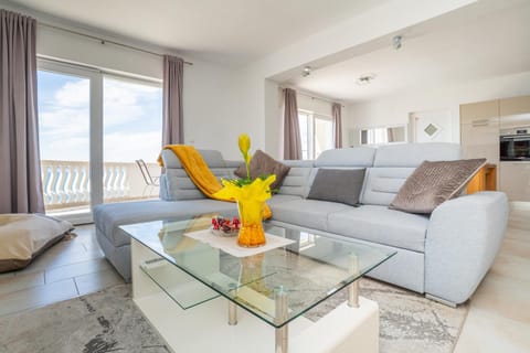 Balcony/Terrace, Living room, Sea view