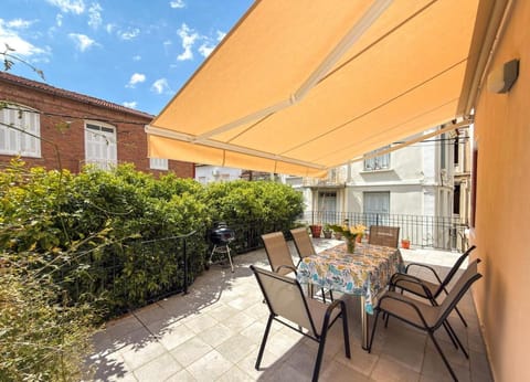 Night, Balcony/Terrace, Breakfast, Lunch