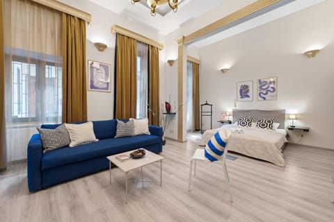 Bed, Seating area, Bedroom