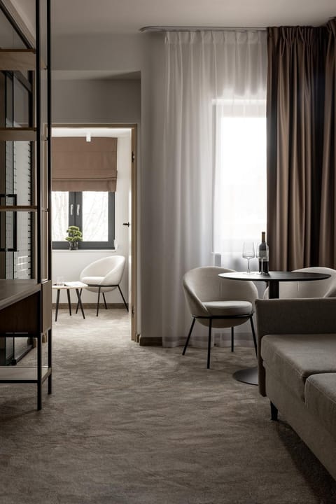 Living room, Photo of the whole room, Seating area