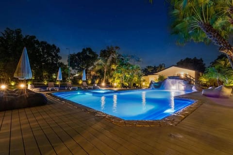 Night, Swimming pool