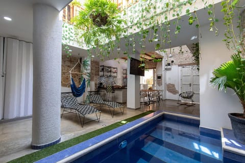 Swimming pool