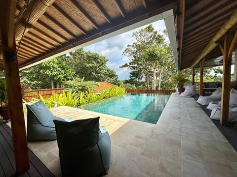 View (from property/room), Balcony/Terrace, Swimming pool