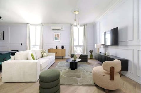 Communal lounge/ TV room, TV and multimedia, Living room, Photo of the whole room, Seating area, Evening entertainment