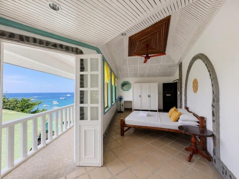 Patio, Bed, Natural landscape, View (from property/room), Balcony/Terrace, Photo of the whole room, Bedroom, Sea view