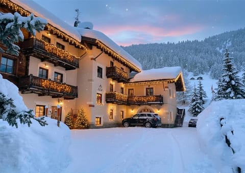 Property building, Natural landscape, Winter, Mountain view