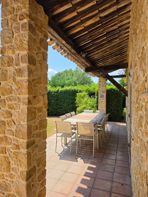 Patio, Dining area, Breakfast
