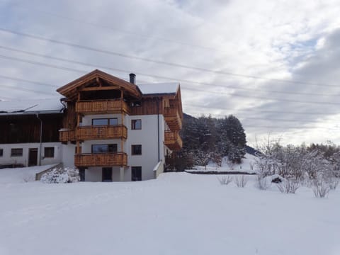 Bird's eye view, On site