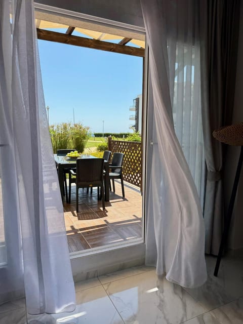 Balcony/Terrace, Dining area, Sea view
