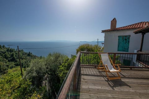 Property building, Balcony/Terrace, Sea view