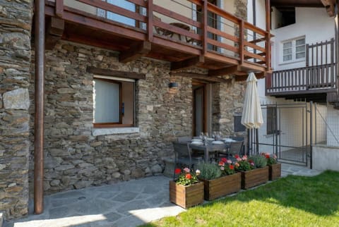 Property building, Balcony/Terrace