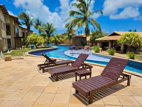 Swimming pool, sunbed