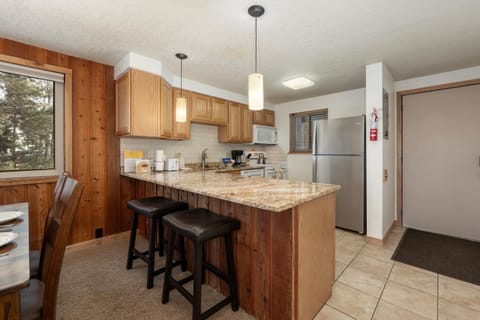 Day, Kitchen or kitchenette, Seating area, furniture, microwave