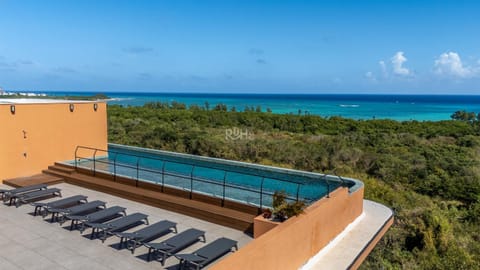 Spring, Off site, Day, Natural landscape, Bird's eye view, Winter, Summer, View (from property/room), Balcony/Terrace, Beach, Autumn, Garden view, Landmark view, Pool view, Sea view, Swimming pool, Sunrise, Sunset, sunbed, Internal: Not applicable to any particular room