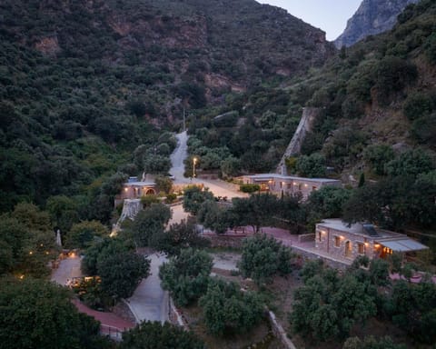 Property building, Nearby landmark, Day, Natural landscape, Bird's eye view, Mountain view