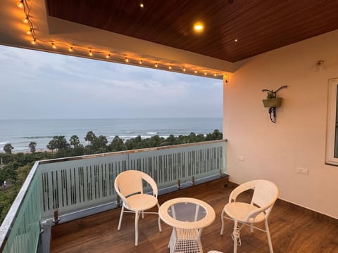 Patio, View (from property/room), Balcony/Terrace, Seating area, Sea view