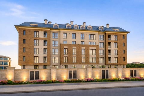 Property building, Day, Landmark view