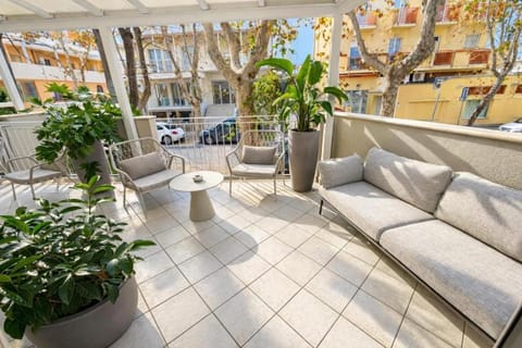 Patio, View (from property/room), Balcony/Terrace