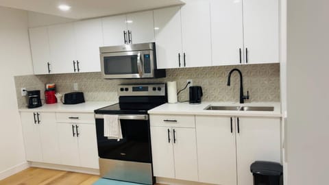 microwave, oven, kitchen