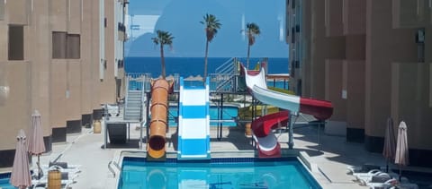 Aqua park, Kids's club, Swimming pool