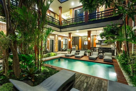 Property building, Swimming pool
