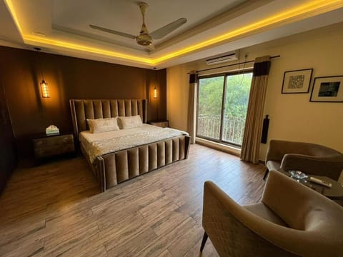 Property building, Photo of the whole room