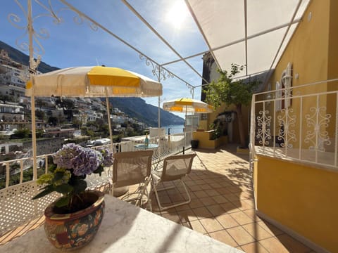 Property building, View (from property/room), Balcony/Terrace, Sea view