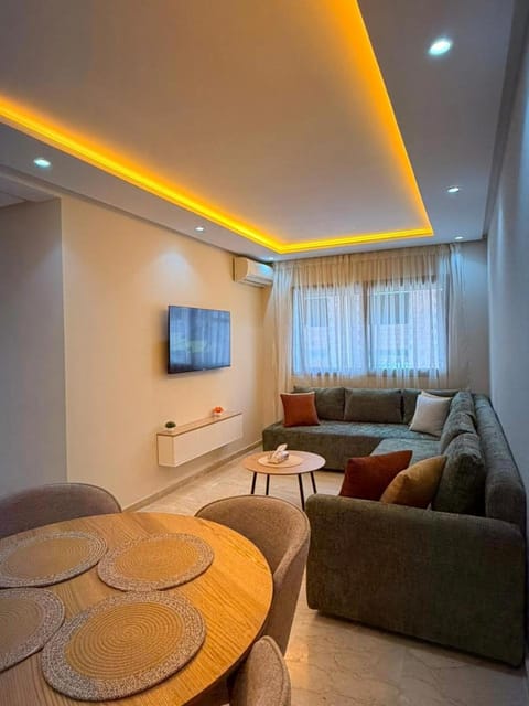 Communal lounge/ TV room, TV and multimedia, Living room, Seating area