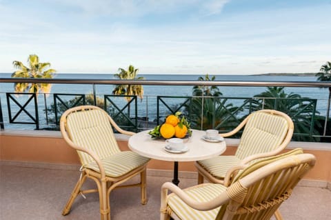 Day, Balcony/Terrace, Food, Sea view
