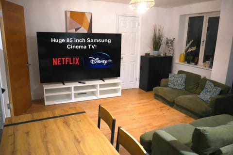 TV and multimedia, Lounge or bar