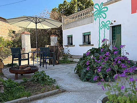 Patio, Garden view