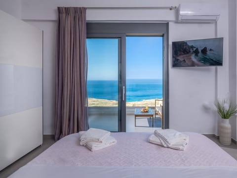 View (from property/room), Photo of the whole room, Bedroom, Sea view
