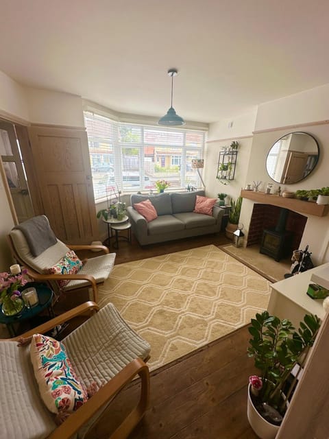 TV and multimedia, Seating area