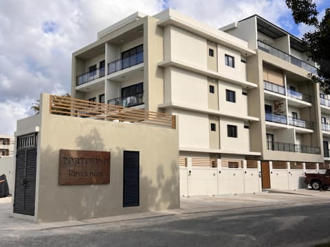 Property building, Street view, Parking