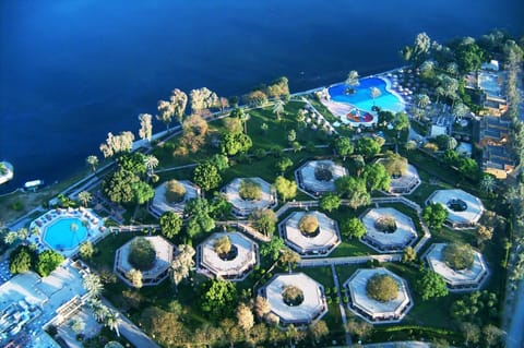 Pool view, River view, Swimming pool