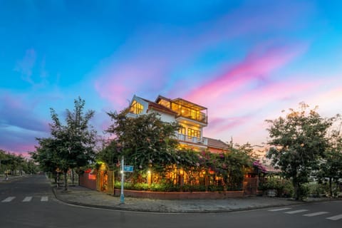 Property building, Sunset