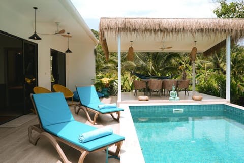 Patio, Day, Garden, Garden view, Pool view, Swimming pool, sunbed