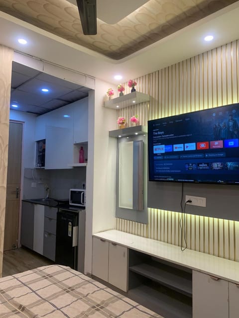 TV and multimedia, Kitchen or kitchenette, oven