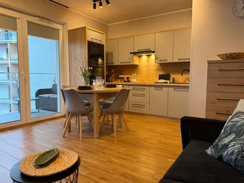 Kitchen or kitchenette, Living room, Dining area
