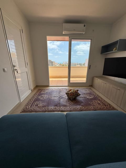 Living room, Photo of the whole room