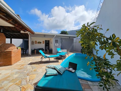 Patio, Day, Solarium, View (from property/room), Spa and wellness centre/facilities, Seating area, Pool view, Swimming pool, Swimming pool, sunbed