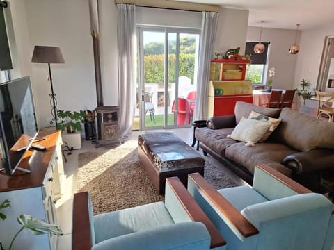 Living room, Lounge or bar