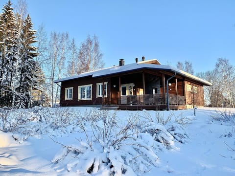 Property building, Day, Natural landscape, Winter